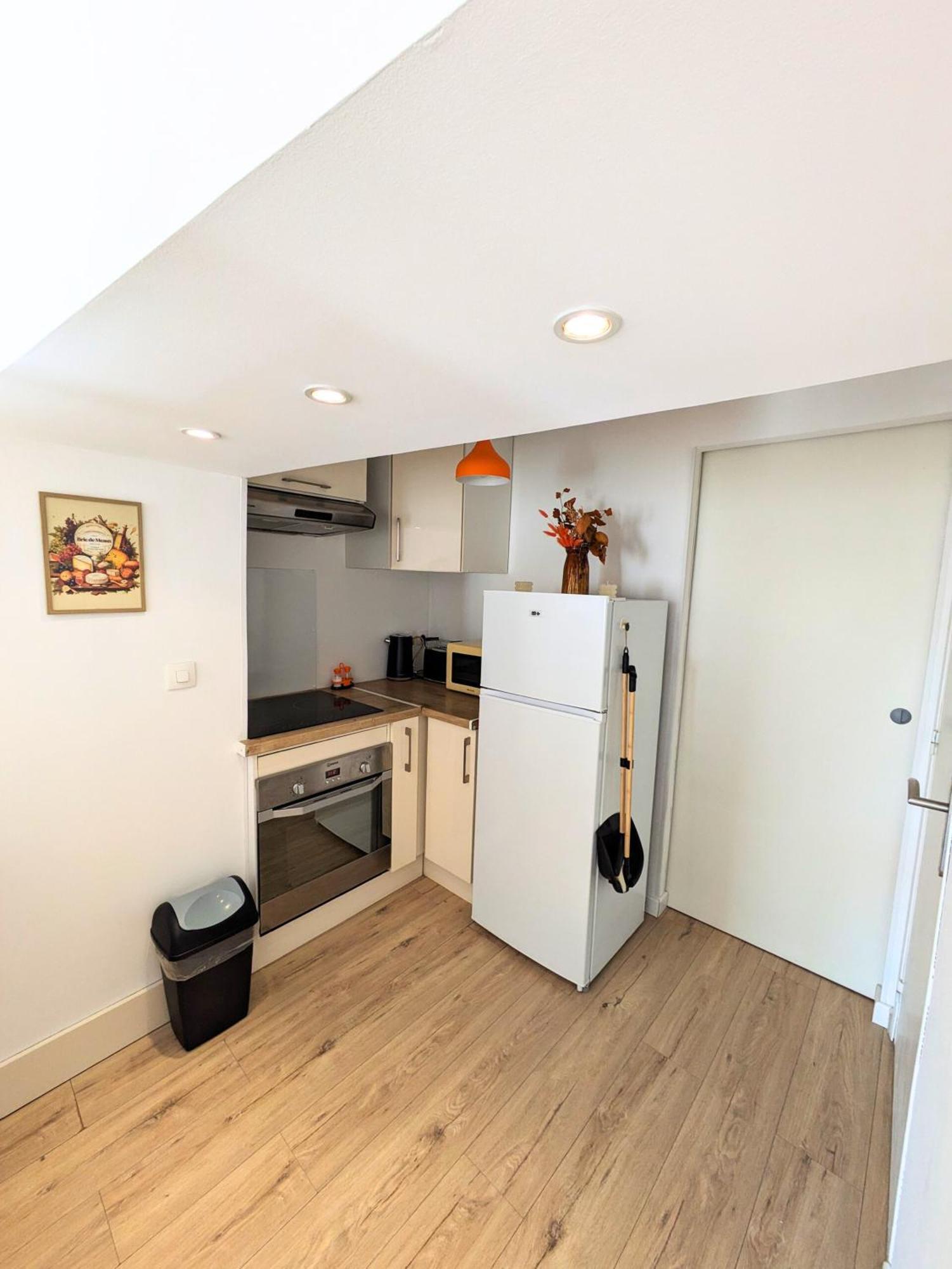 Appartement Cosy Proche Disneyland Et Paris Nanteuil-lès-Meaux Exteriör bild